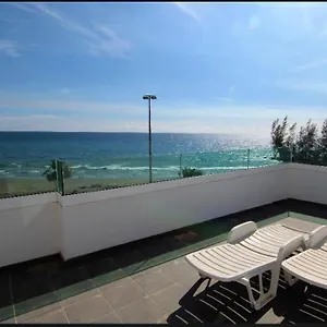 precioso-apartamento-en-1-lnea-de-mar.in-canary-islands.com/